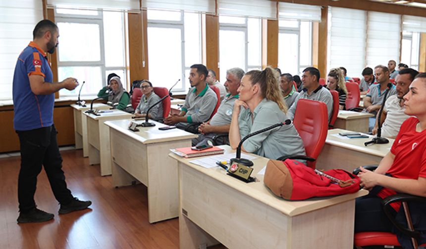 MAKUT’a deprem ve afet eğitimi verildi