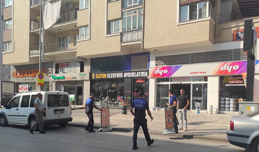 Büyükşehir kaldırım işgallerine geçit vermiyor