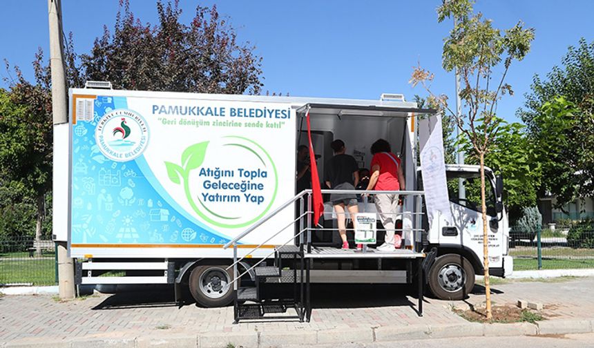Pamukkale Belediyesi geri dönüşüm bilincini sokağa taşıdı