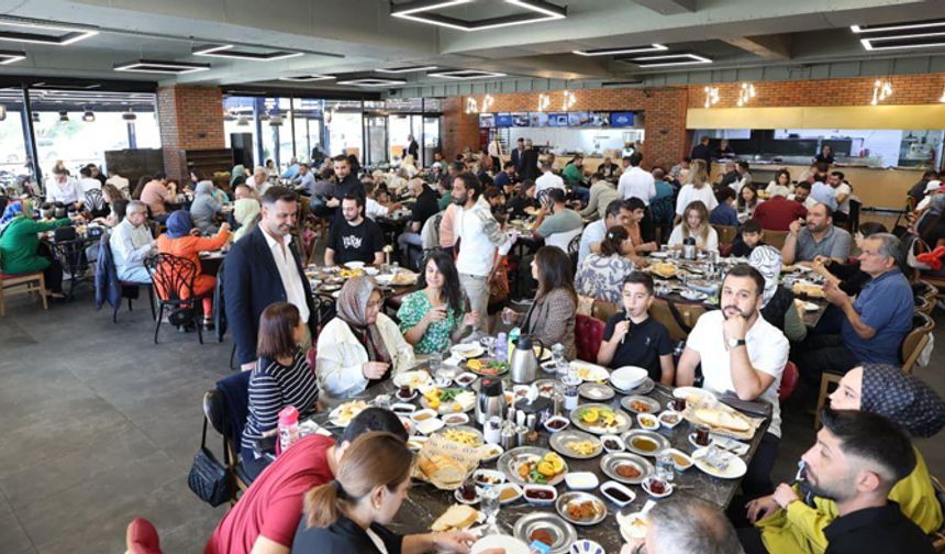 Denizli’deki Burdurlular dernek etkinliğinde buluştu