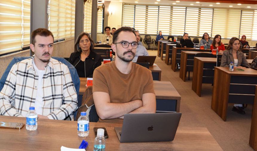 DTO, üyelerine üretken yapay zekâ eğitimi düzenledi