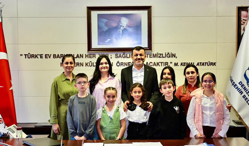 Geleceğin Denizli’sini hayal edenler ödüllerini aldı