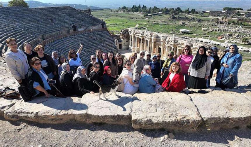 Merkezefendili kadınlar tarihi ve doğayı keşfediyor