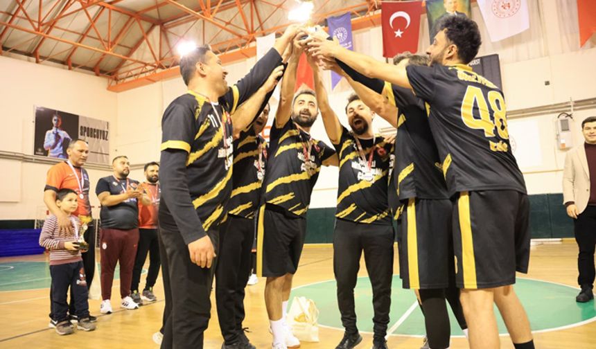 Çameli’de Voleybol Turnuvası sona erdi