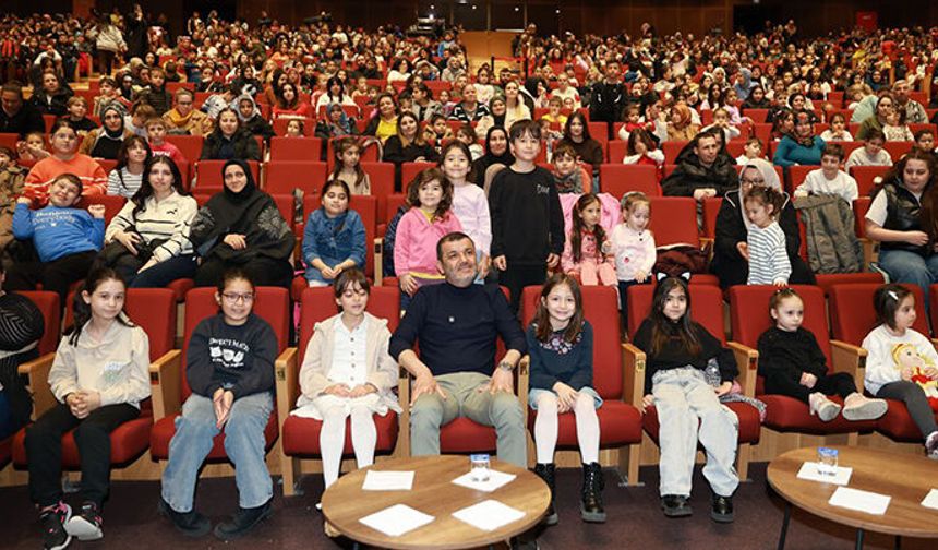 Büyükşehir’den miniklere sinema etkinliği