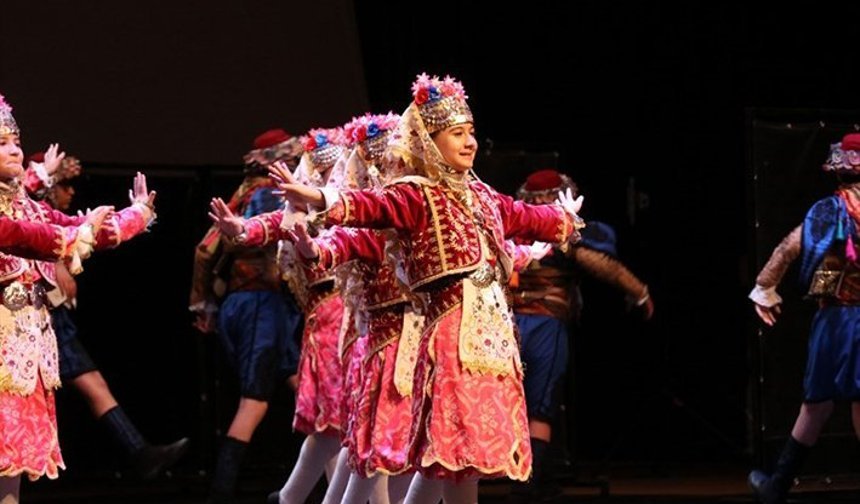 Halk oyunlarında 20 ekip Denizli’de buluşuyor