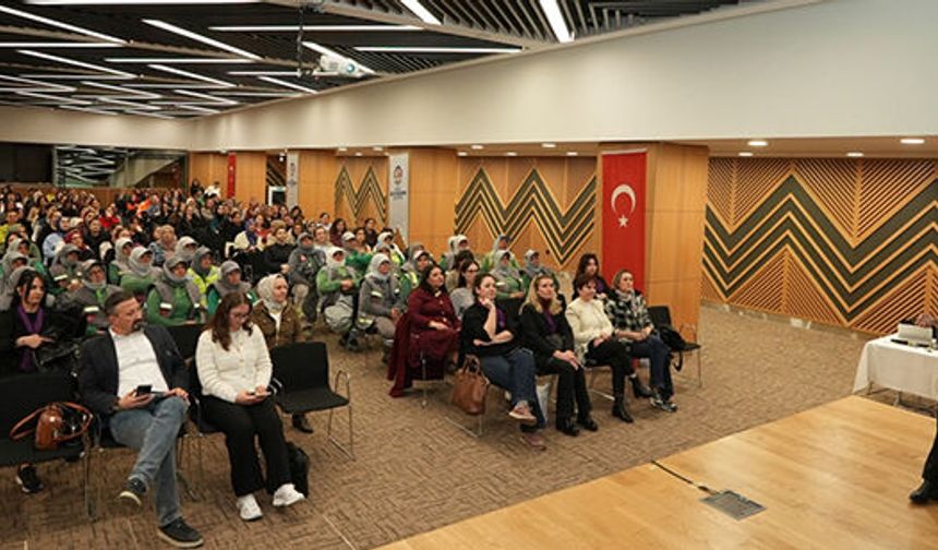 Büyükşehir’den kadın personele farkındalık eğitimi