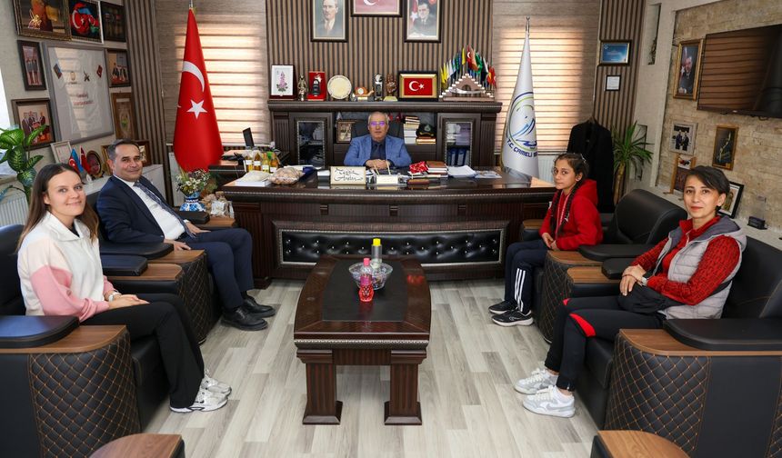 Çamelili Öğrenciden Atletizmde Denizli Şampiyonluğu