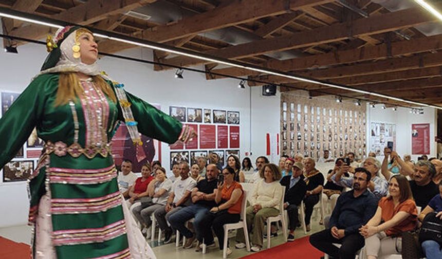 Denizli’de sandıkta bekleyen hazineler gün yüzüne çıktı
