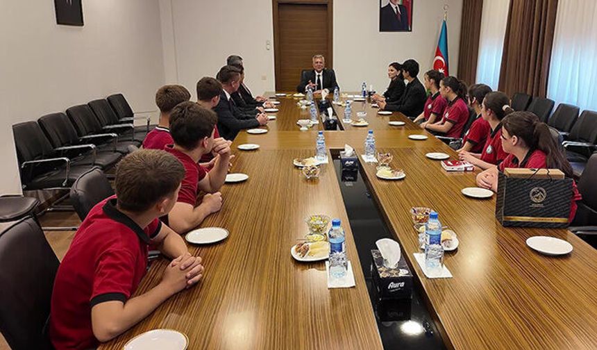 Çameli Anadolu Lisesi heyeti Azerbaycan'da