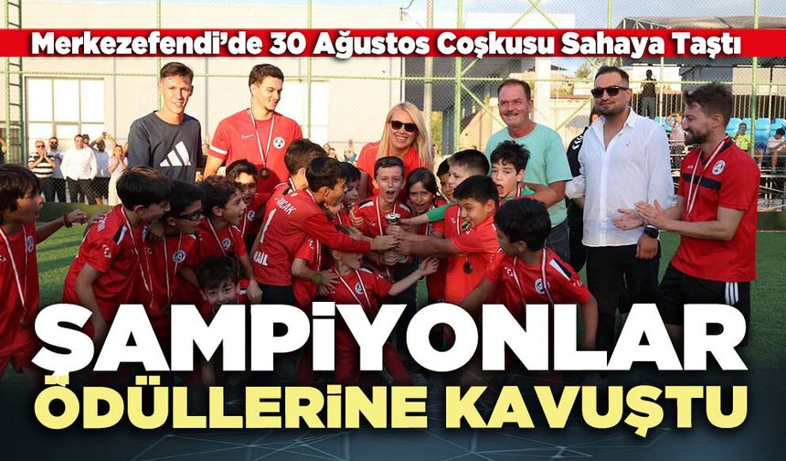 Şampiyonlar ödüllerine kavuştu