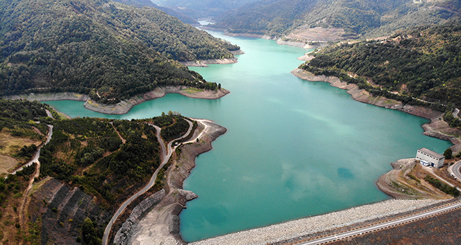 Tarım ve Orman Bakanlığı, Türkiye genelinde baraj doluluk oranlarını açıkladı. 1 Ekim 2022-13 Nisan 2023 tarihleri arasında Türkiye genelinde kümülatif yağışlar ortalamasında, uzun yıllar ortalamalarına göre yüzde 16,6 azalma meydana geldi.