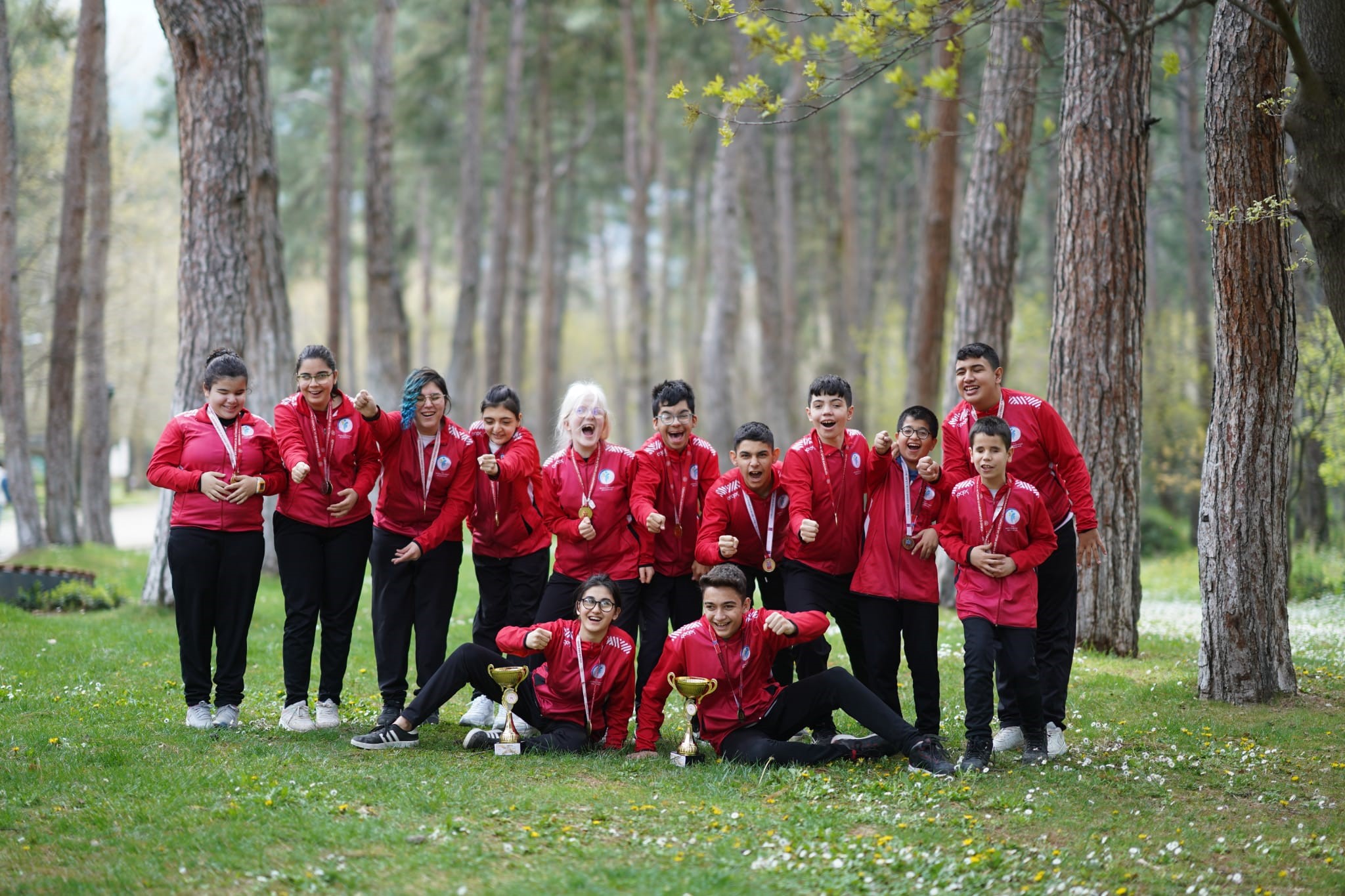 Görme Engelli Okullar arası Yıldızlar Goalball Türkiye Şampiyonası’ndan altın madalyayla dönen Denizli Görme Engelliler Ortaokulu Kız ve Erkek Goalball takımları, hedeflerini milli takım olarak belirledi.