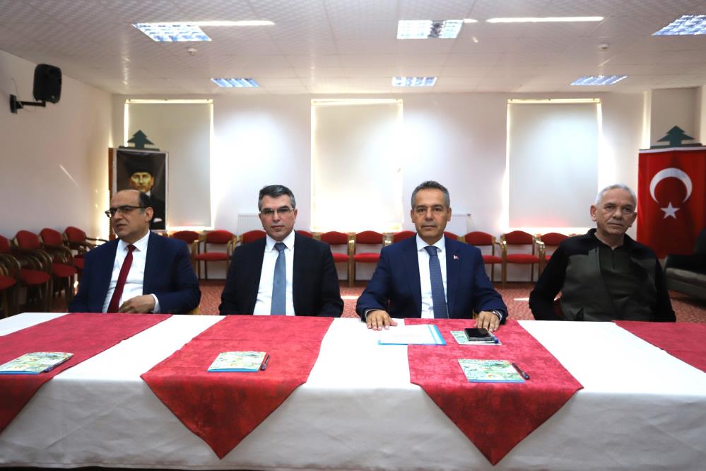 Hatay Orman Bölge Müdür Yardımcısı Ahmet Üçgül, yeni yapılan atamalarla birlikte Denizli Orman Bölge Müdürlüğüne atandı. 