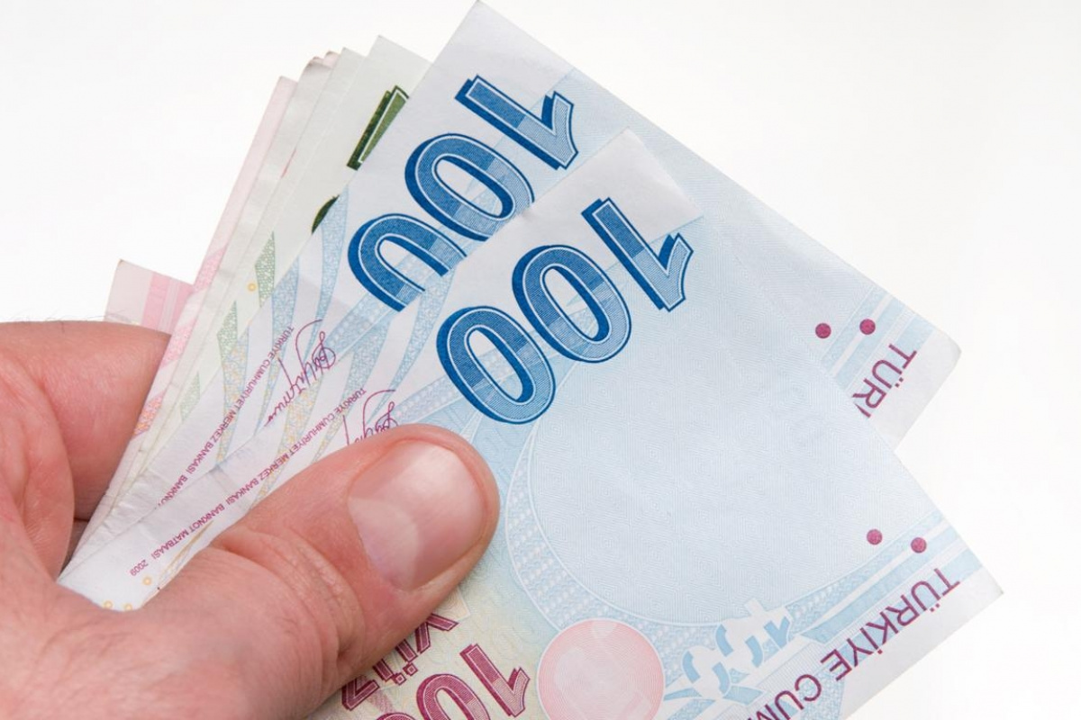 AK Parti Bingöl Milletvekili ve TBMM Plan ve Bütçe Komisyonu Başkanı Cevdet Yılmaz, "500 TL'lik banknot basılacak" iddialarıyla ilgili açıklamalara bulundu.