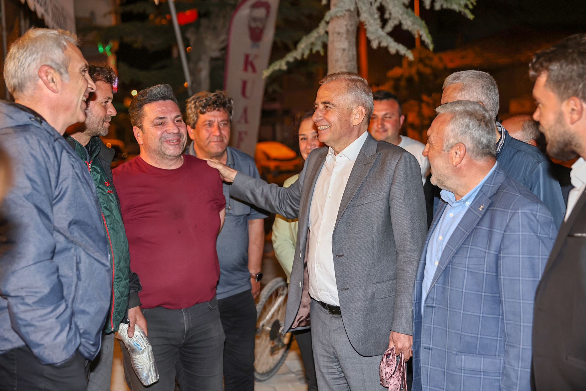 Başkan Zolan’dan Bozkurt’ta gece asfalt mesaisi (2)