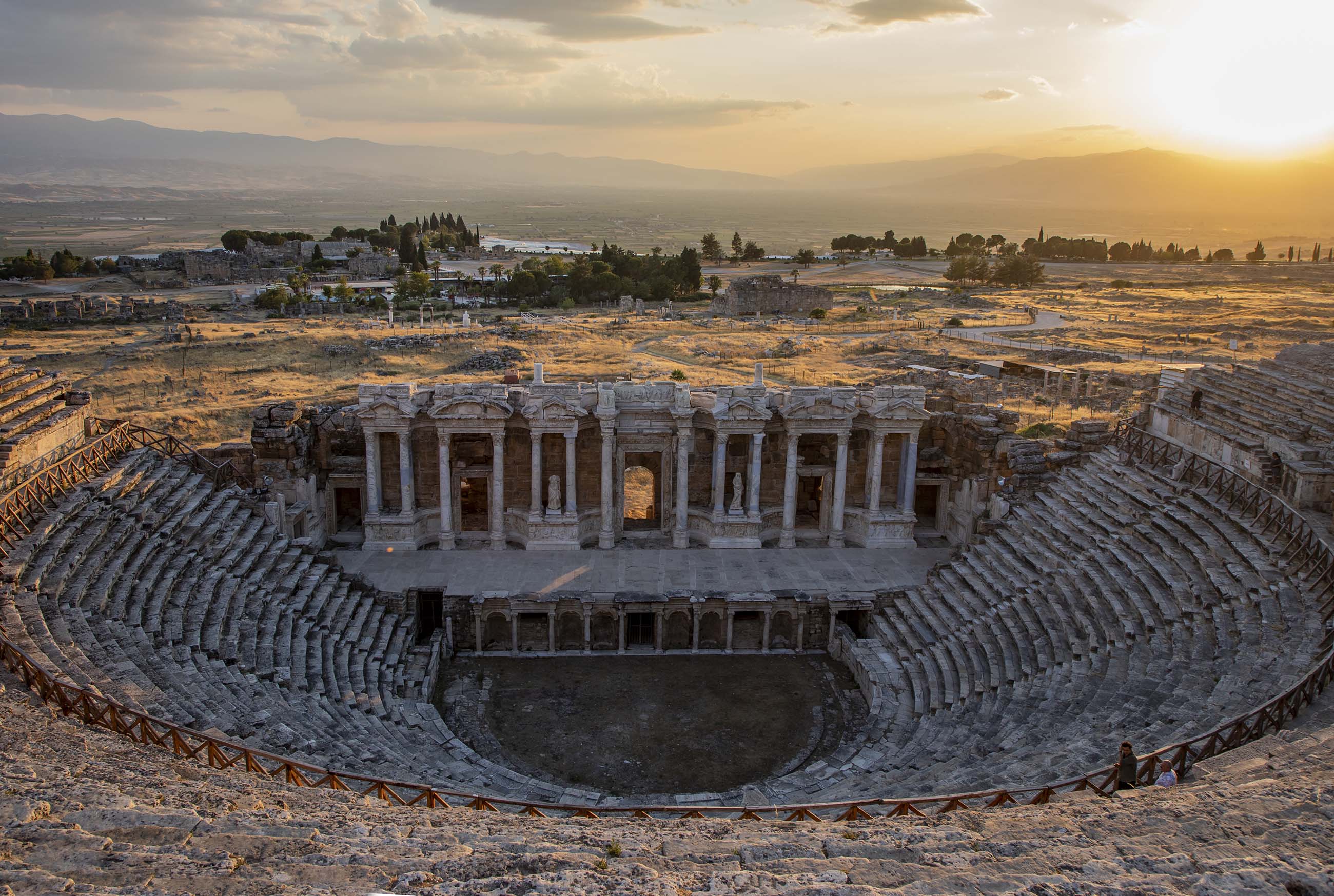 Hierapolis Antik Tiyatro - Arşiv