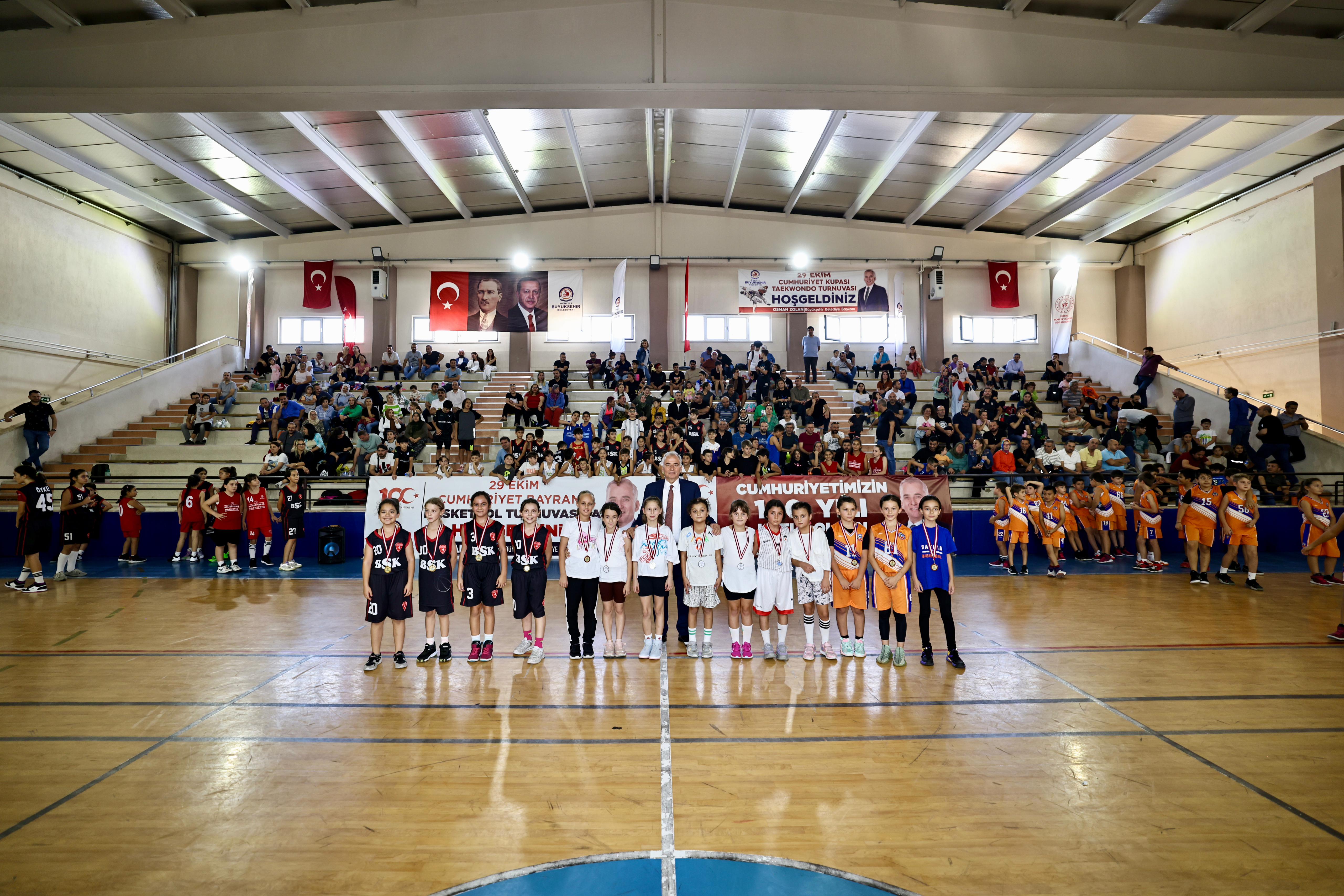 Büyükşehir Cumhuriyet Turnuvası - Basketbol- (7)