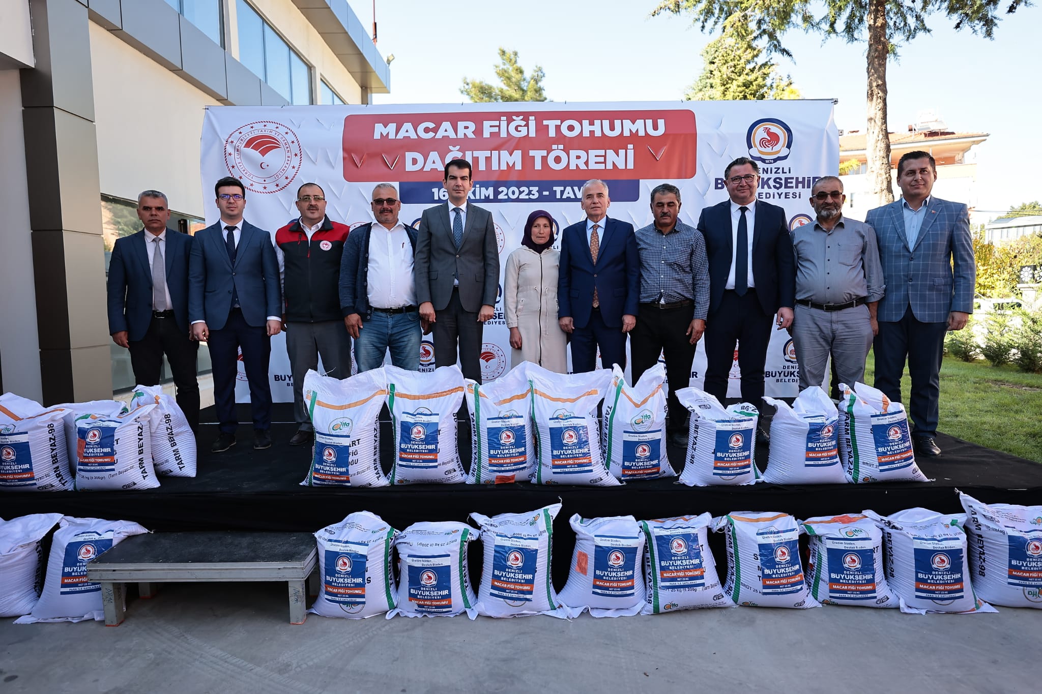 Büyükşehir’den 1.460 üreticiye 146 ton Macar fiği t (3)