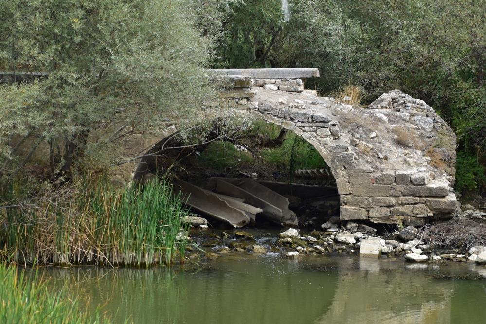 Kanuni'nin Rodos Seferinde Kullandığı Tarihi Köprü Yok Oluyor (1)