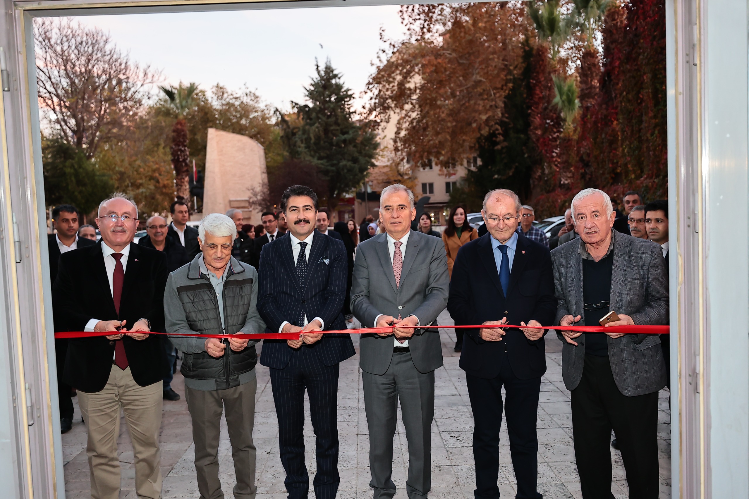 Dünyanın en küçük dokuma tezgahları burada (1)