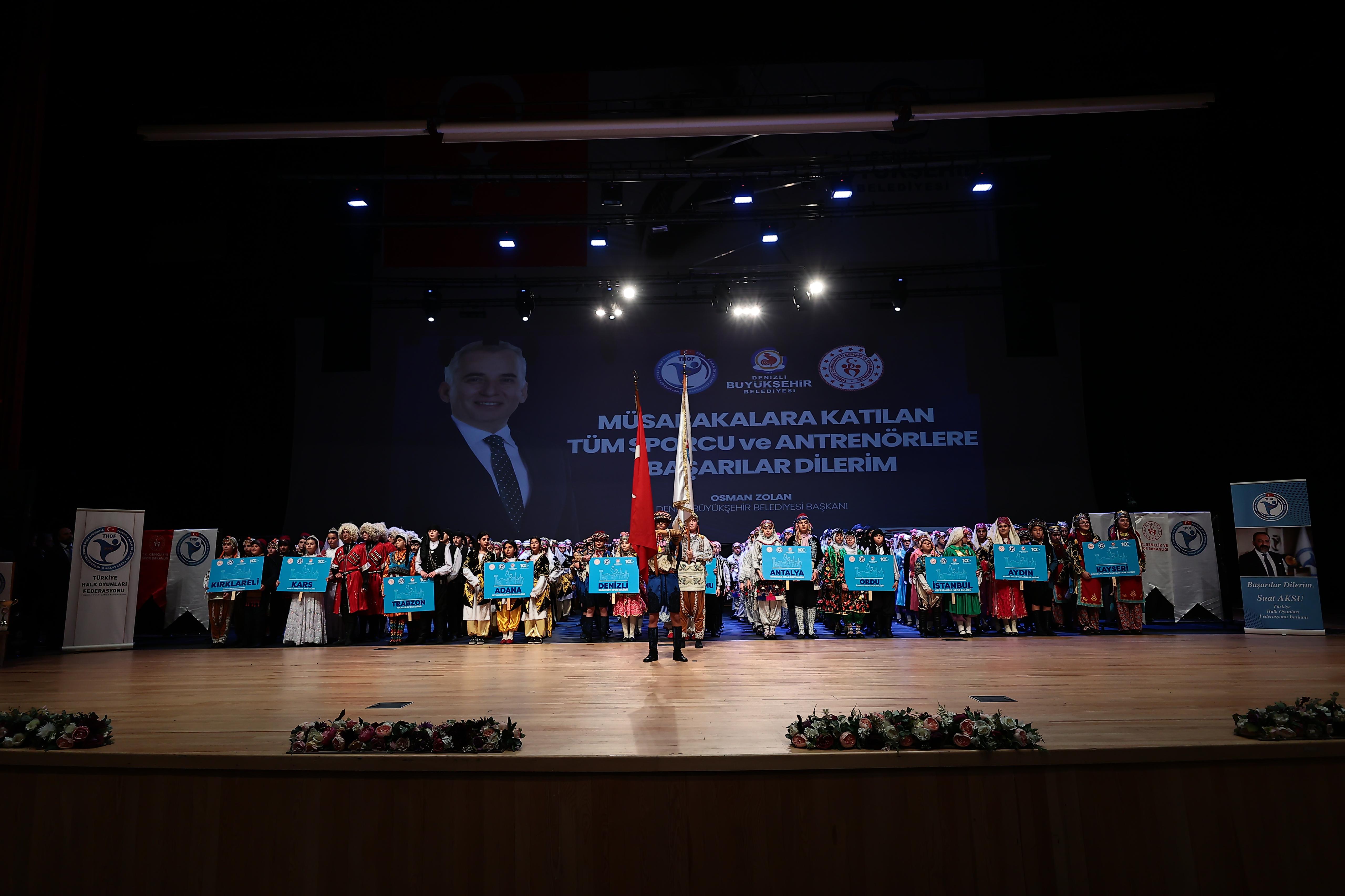 Halk Oyunları Türkiye Şampiyonası heyecanı doyasıya  (1)