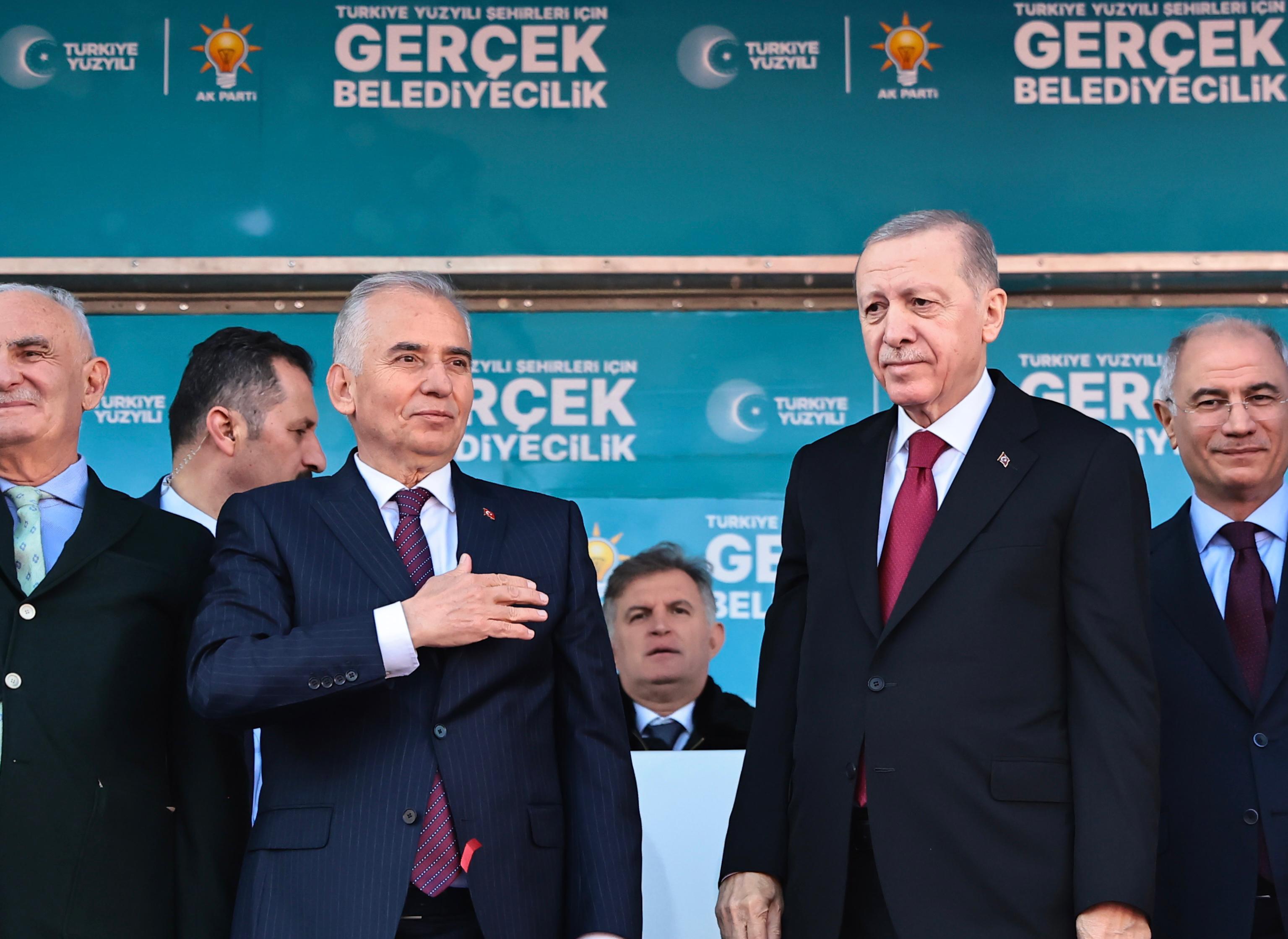 Denizli Cumhurbaşkanı Erdoğan’ı Bağrına Bastı (1)
