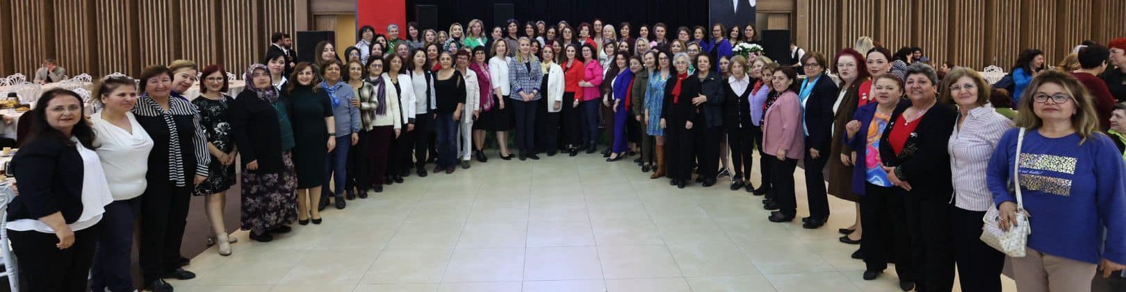 Başkan Doğan, Si̇vi̇l Toplum Kuruluşlariyla 8 Mart Kadinlar Günü’nde Bi̇r Araya Geldi̇ (5)