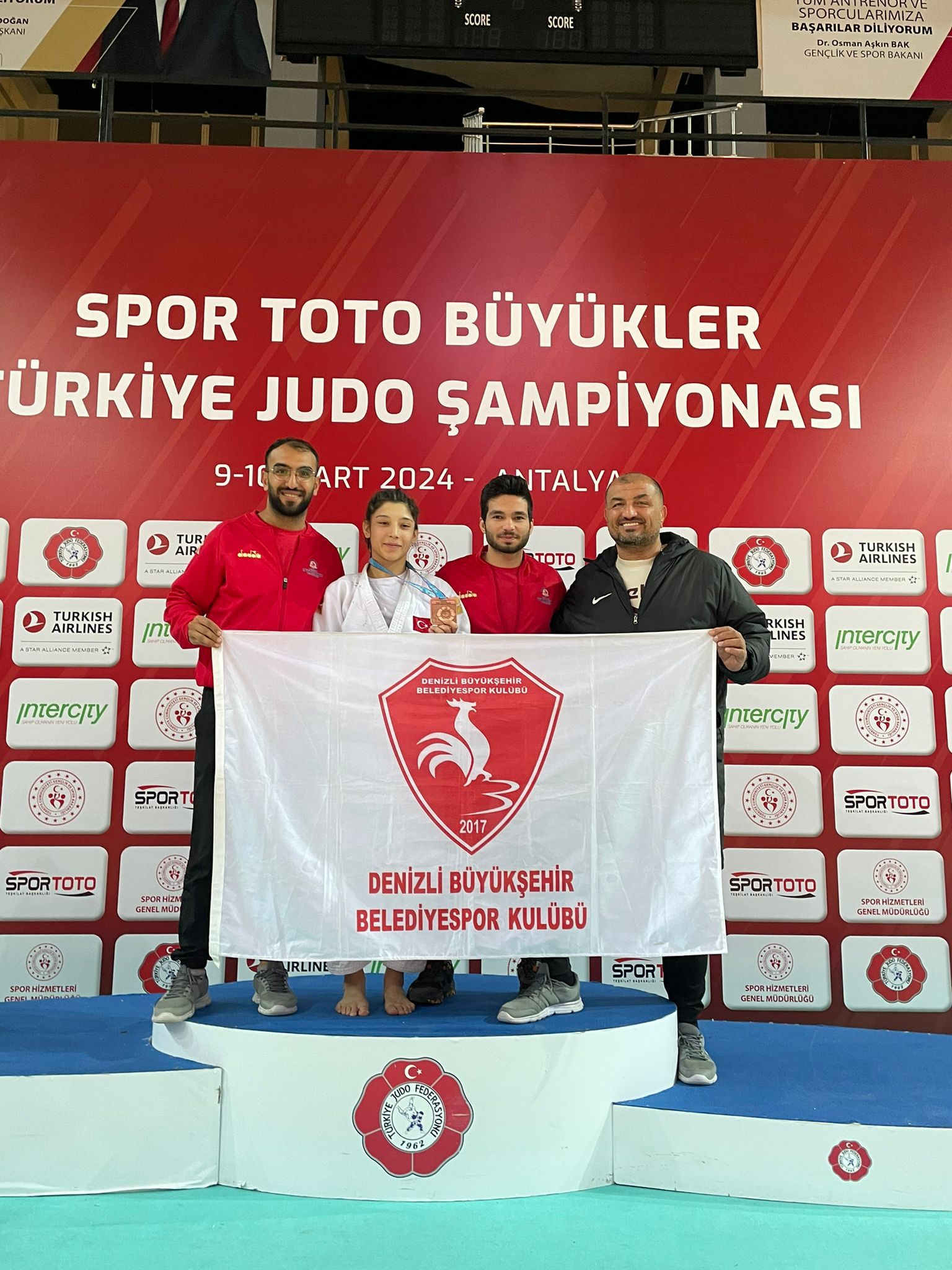 Büyükşehir Milli Sporcusu Reyhan Oğuz Olimpiyat Yolunda (1)