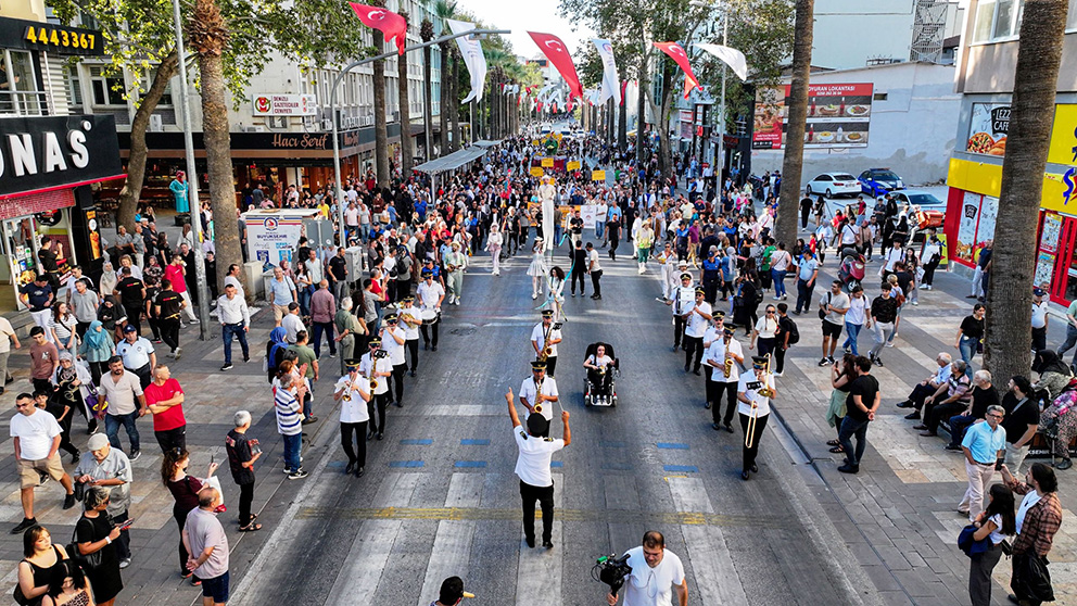 Tiyatro Festivali Başladı (1)