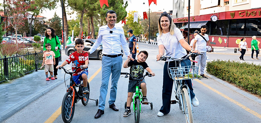 Çamlık Bulvarı’na Yoğun Ilgi Sürüyor (3)