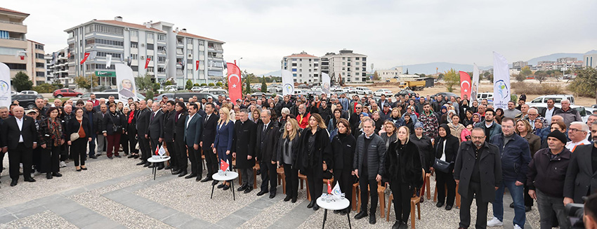 100. Yil Meydani Ve Aniti Karahasanli Mahallesi̇’nde Açildi (10)