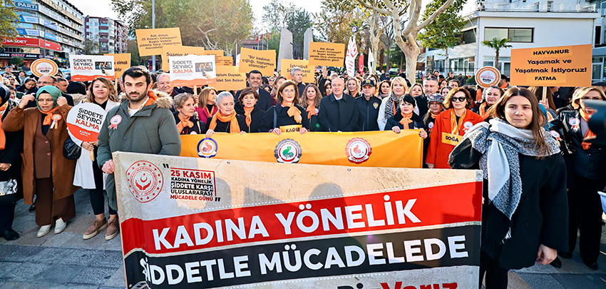 Kadınlar Şiddete Karşı Yürüdü (1)