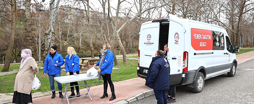 Büyükşehir Beslenme Yardımlarına Devam Ediyor (3)