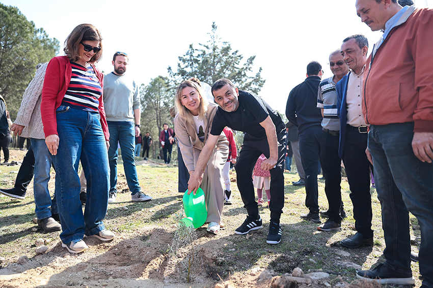 Katledilen 445 Kadın Anısına Fidanlar Toprakla Buluştu (3)