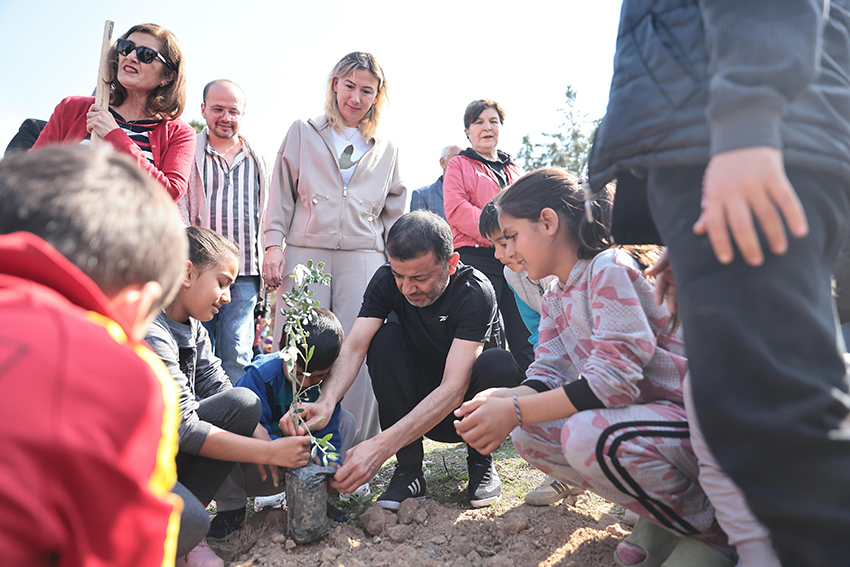 Katledilen 445 Kadın Anısına Fidanlar Toprakla Buluştu (8)