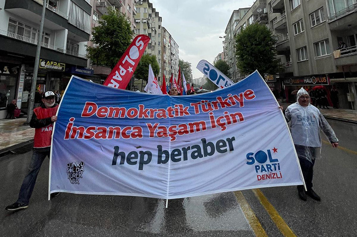 1 Mayıs 01