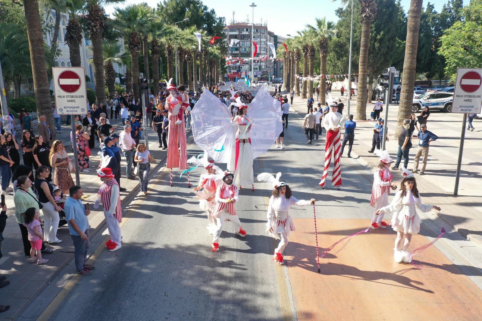 37. Uluslararası Tiyatro Festivali Başladı (1)