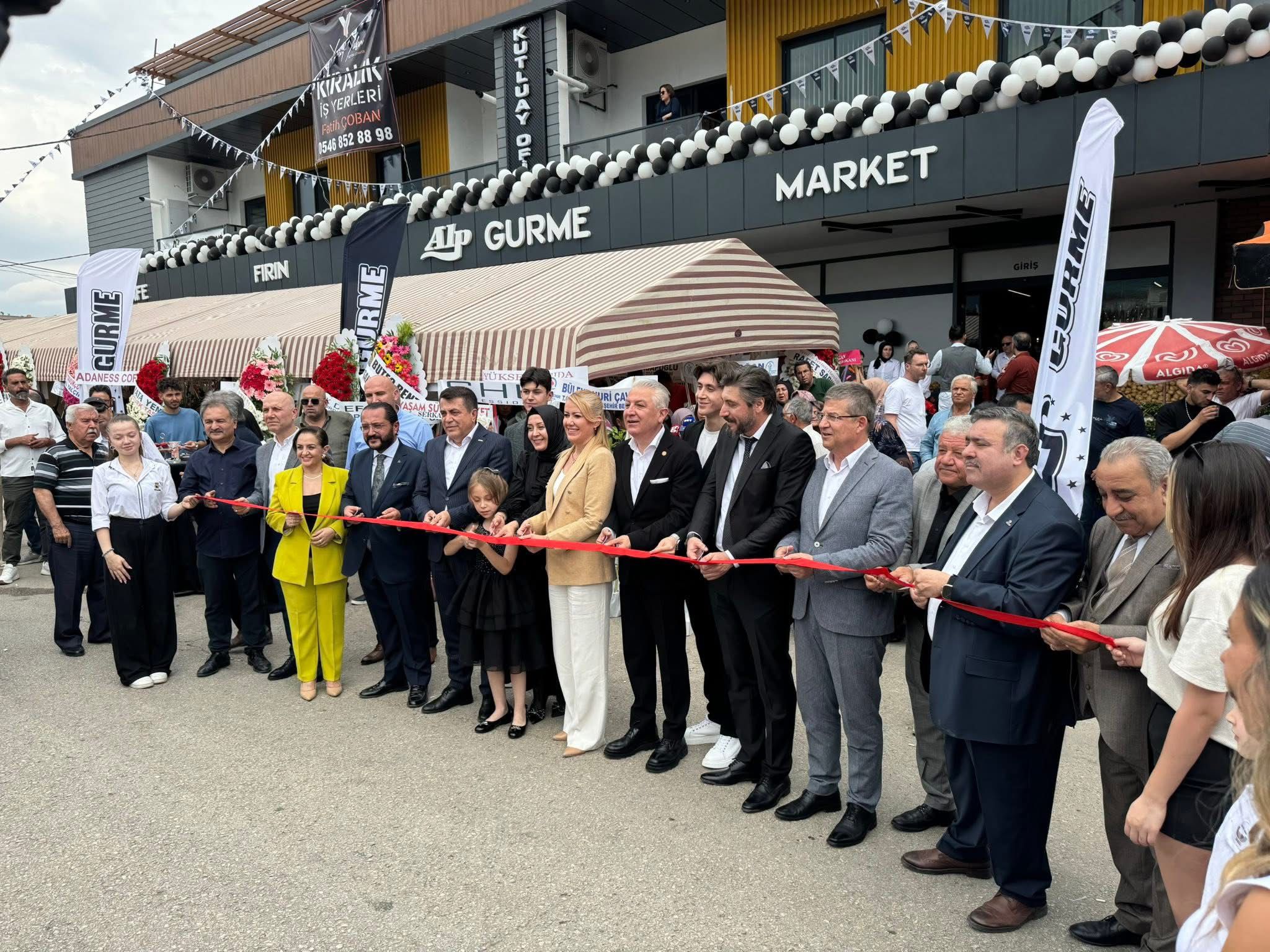 Alp Süpermarket Gurme Şubesi Denizli’de Hizmete Açıldı (6)
