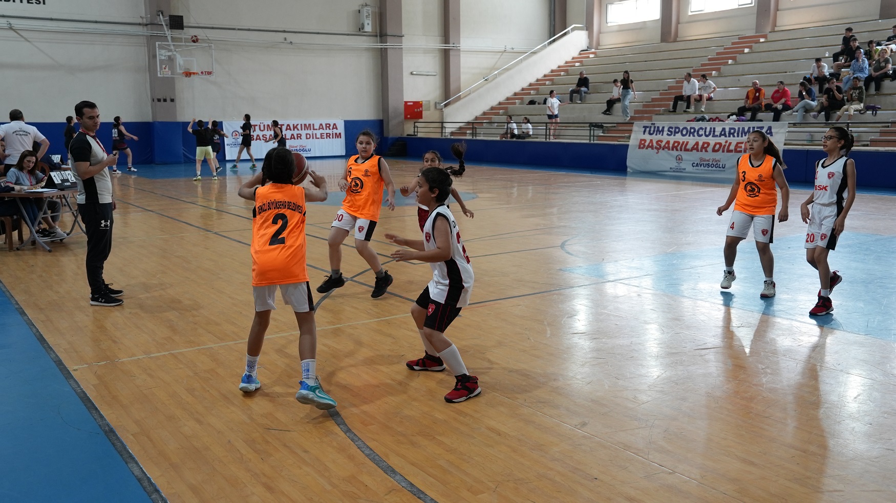 Denizli Büyükşehir’den 19 Mayıs’a Özel Futbol Ve Basketbol Turnuvaları (2)