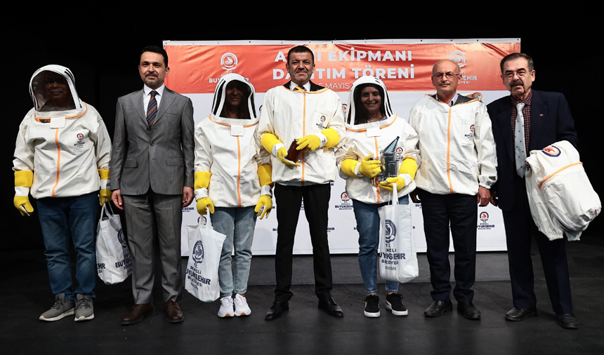 Deni̇zli̇ Büyükşehi̇r’den Ariciliğa Altin Dokunuş 4