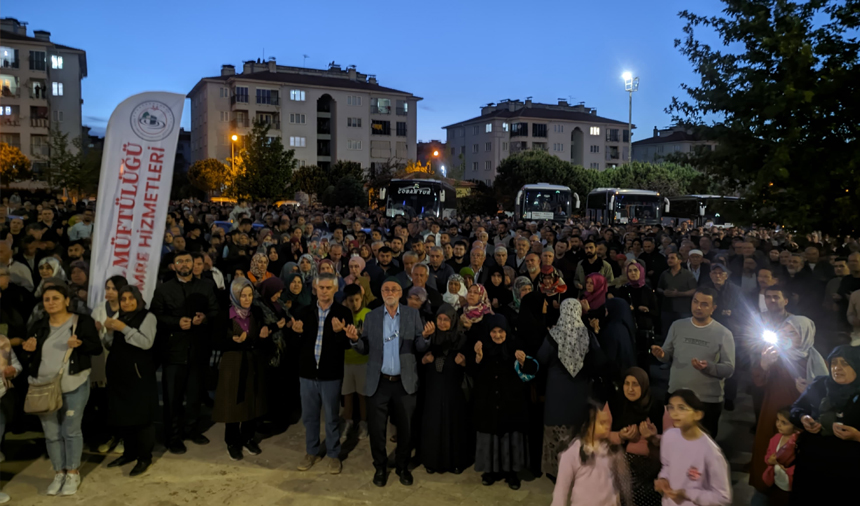 Deni̇zli̇’den İlk Hac Kafi̇lesi̇ Dualarla Uğurlandi 1