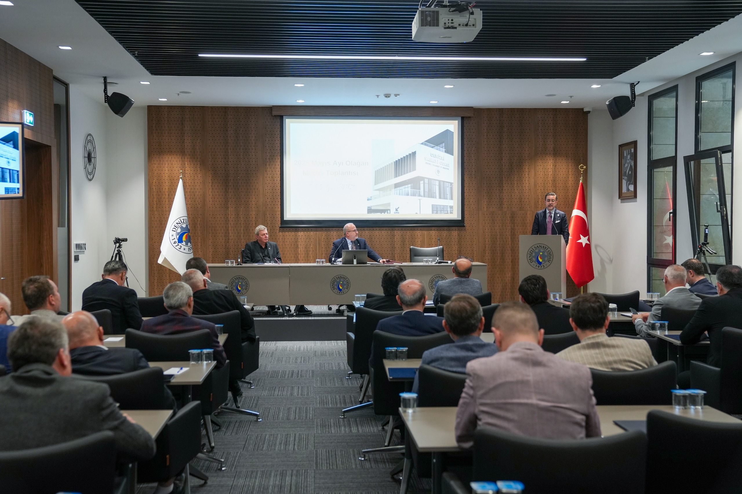 En Çok Başvuru Tekstil Sektöründe (2)
