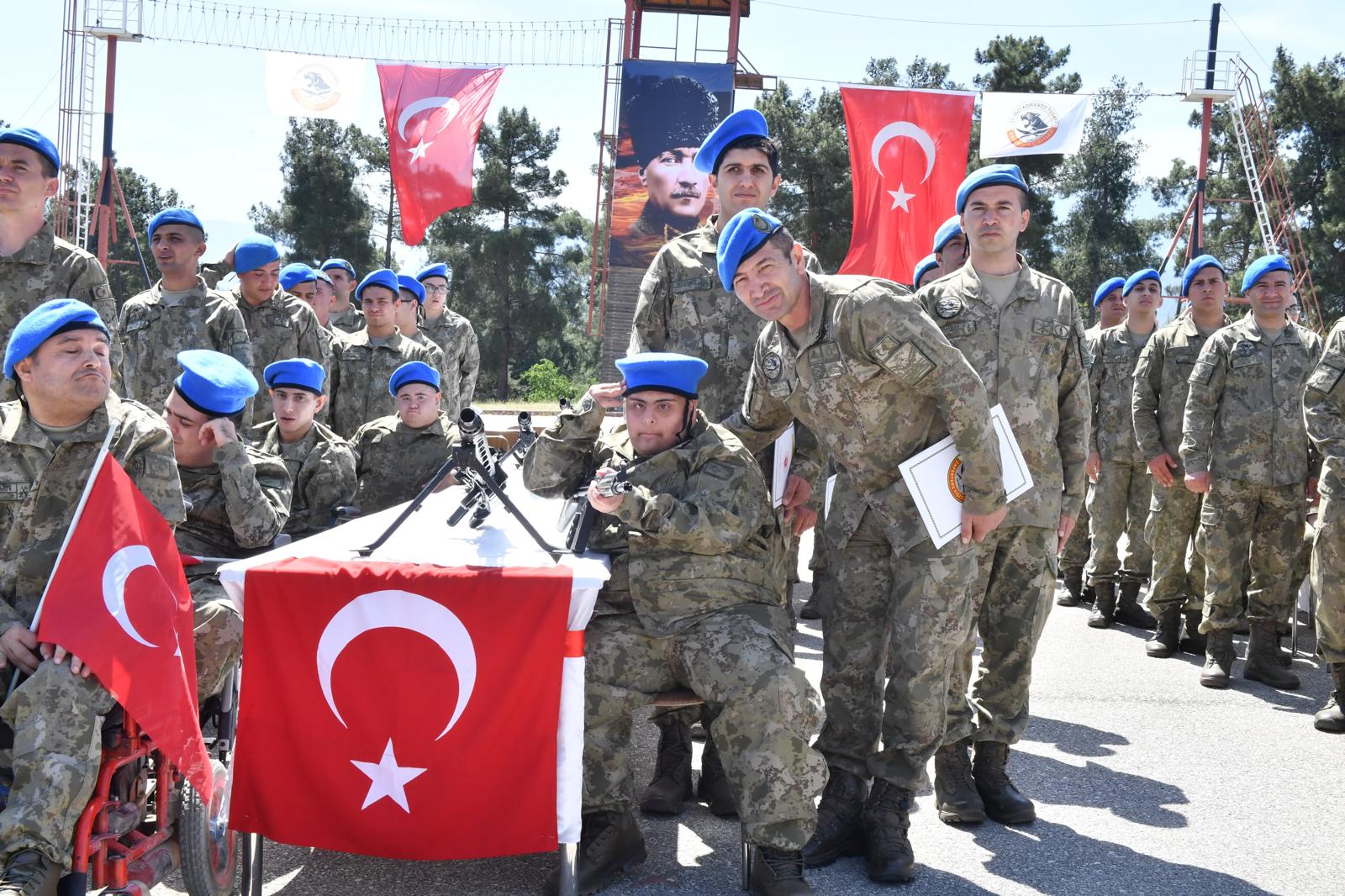 Özel Gereksinimli Bireylerden Anlamlı Yemin Töreni (2)