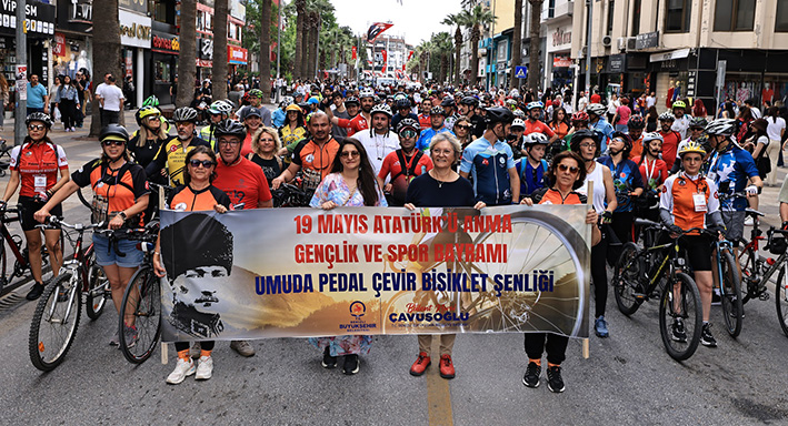 “Umuda Pedal Çevir” Şenliği Renkli Kortejle Başladı (6)