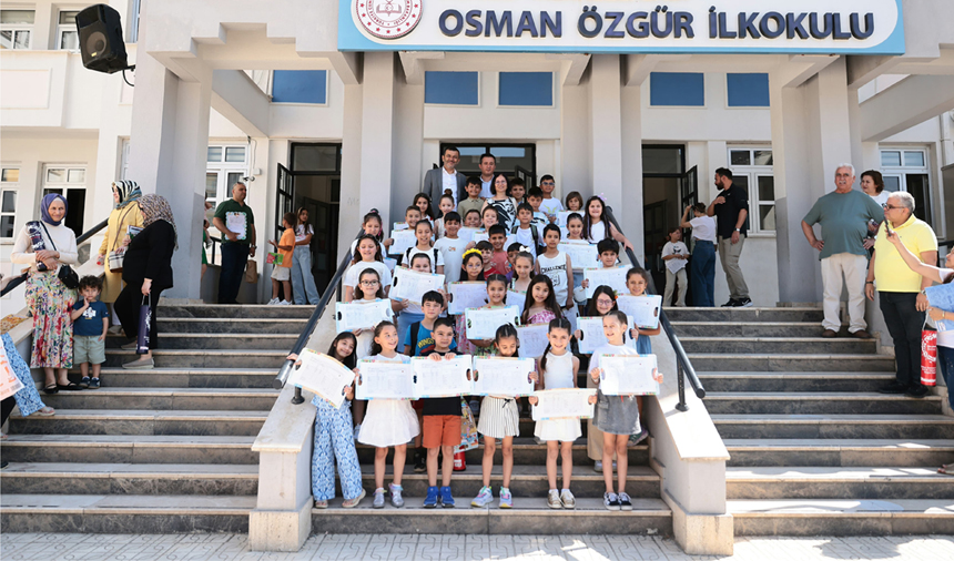 Başkan Çavuşoğlu Karne Heyecanına Ortak Oldu (1)