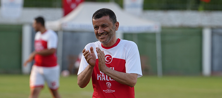 Başkan Çavuşoğlu Turnuvanın Açılışını Yaptı, Dostluk Kazandı (1)