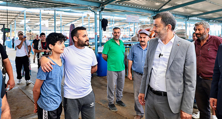 Başkan Çavuşoğlu’ndan Kurban Pazarı Ziyareti (1)