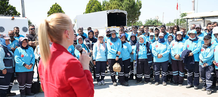 Başkan Doğan Eki̇p Arkadaşlariyla Bayramlaşti (2)