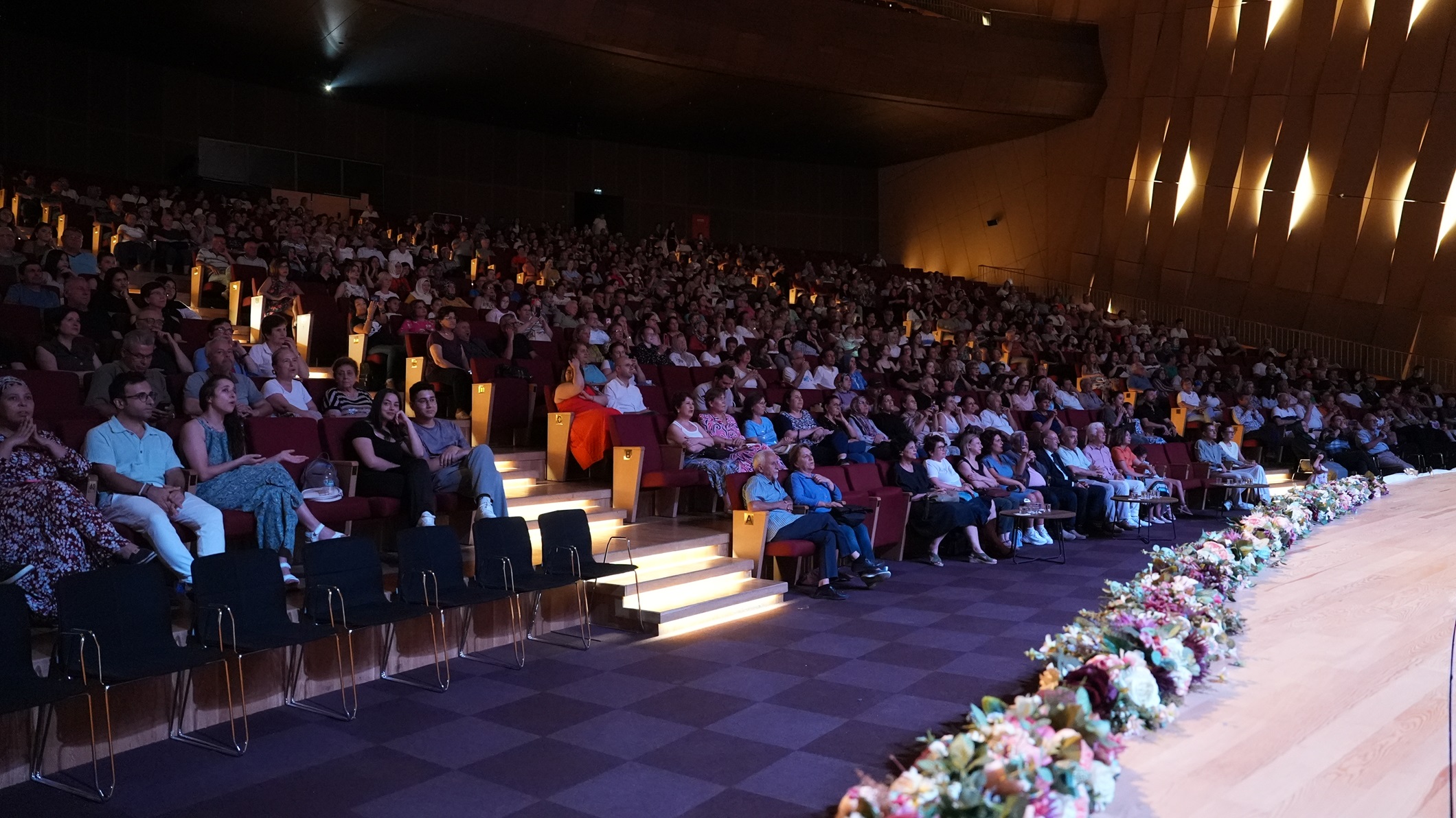 Büyükşehir’den 80’Ler, 90’Lar Müzik Ve Şiir Gecesi (5)